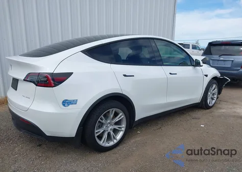 2021 Tesla Model Y Long Range Dual Motor All-Wheel Drive from USA, damaged, VIN 5YJYGDEE1MF152256